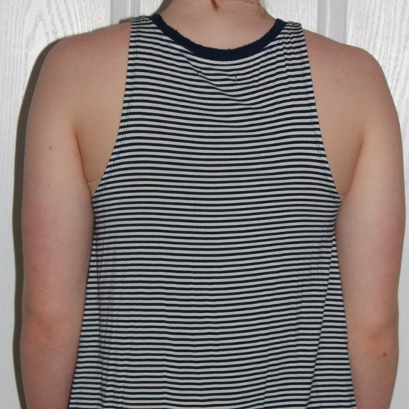 American Eagle Tank Top - Picture 2 of 2